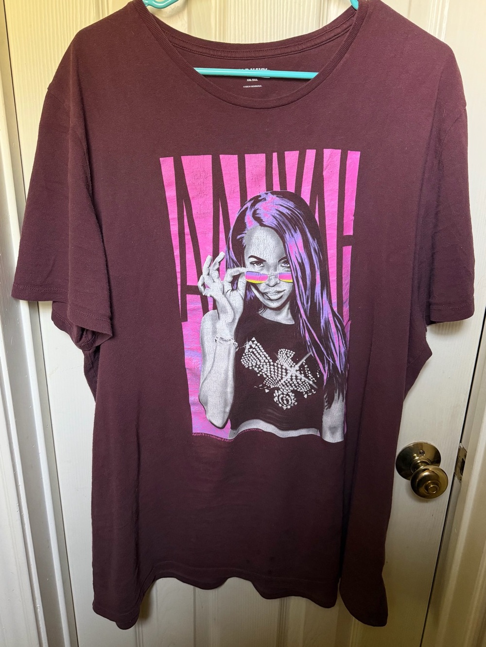 Old Navy Aaliyah Maroon Crewneck Tee